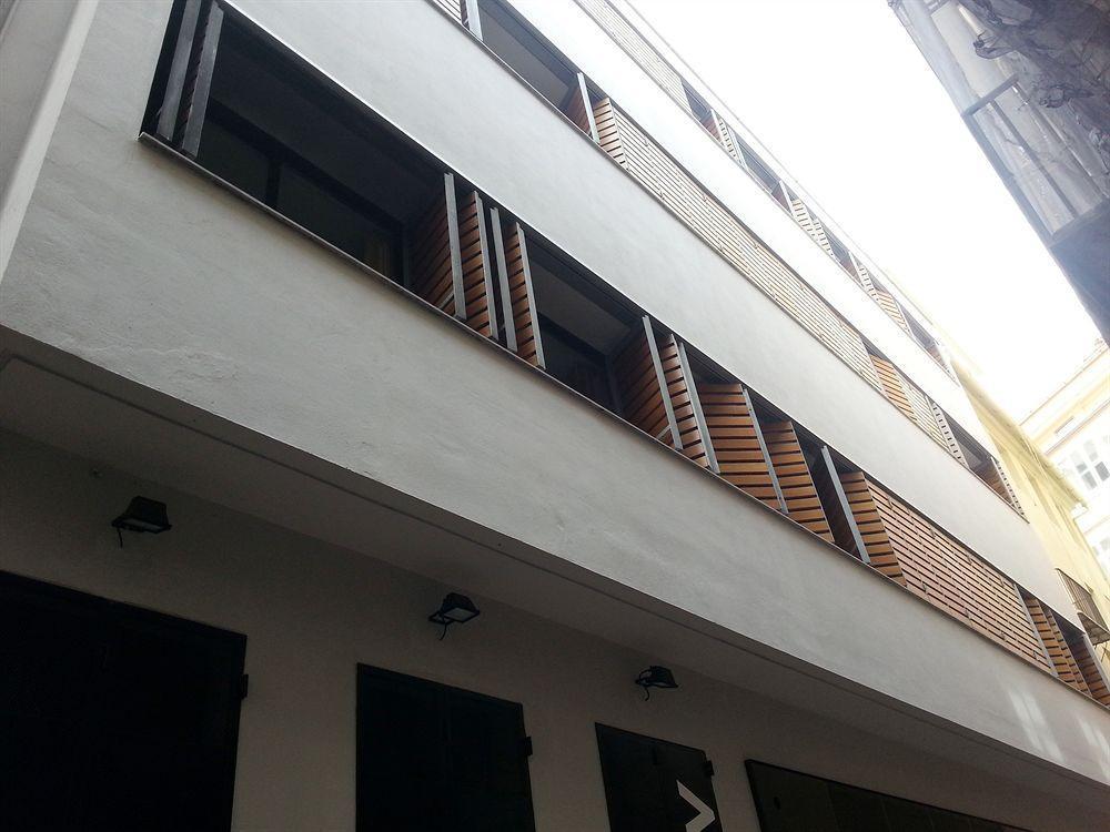 Living Valencia Apartments - Merced Exterior foto