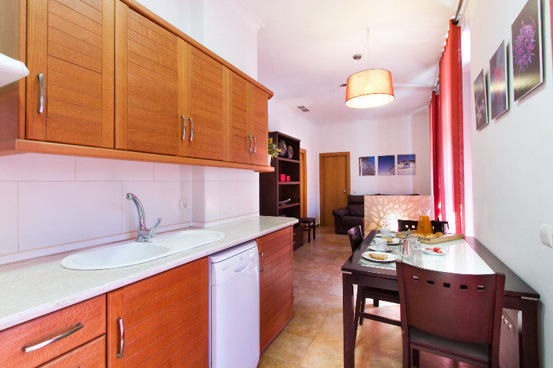 Living Valencia Apartments - Merced Exterior foto